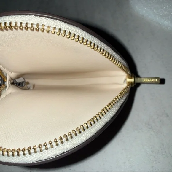 Coach Red Cherry Heart Coin Purse Glovetanned Leather - NWT - Picture 2 of 6